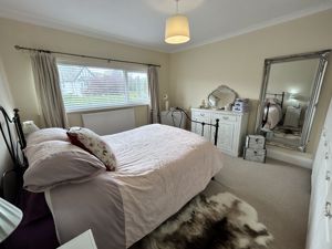 Photo 25- click for photo gallery